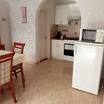 In - Balaton 19992 شقة *