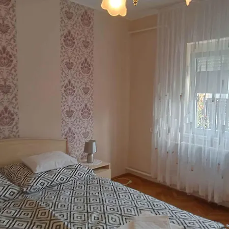 In Siofok/balaton 19992 Apartment