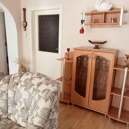 Apartment In Siofok/balaton 19992 *